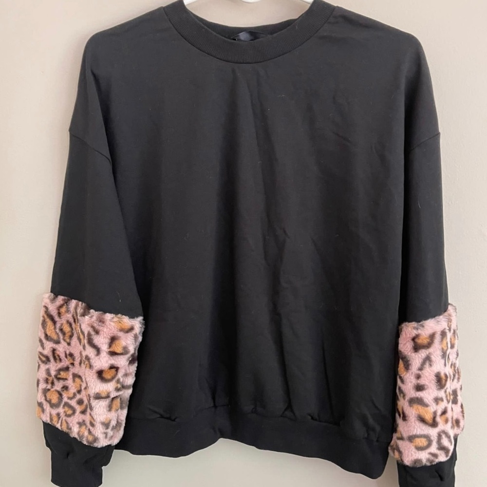 🩷 Women’s Sweatshirt Large